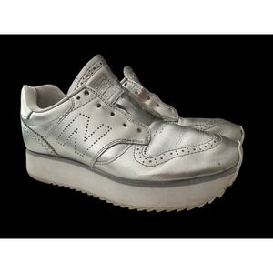 New Balance‎ 520 Silver Platform Sneaker Women 9 Metallic Shiny Shoe